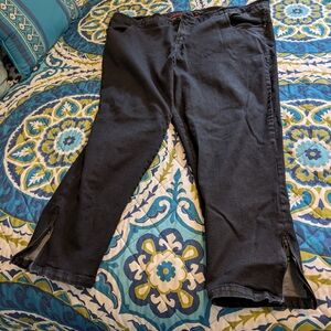 Universal Standard Black Seine Jeans with Zipper Ankles